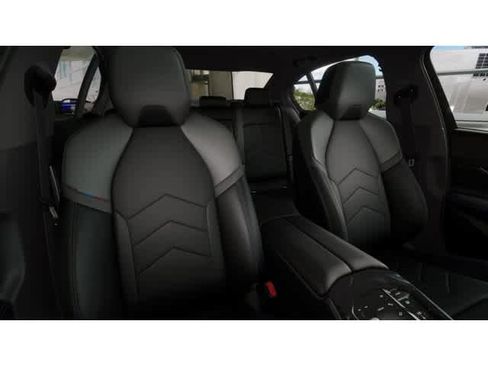 New 2026 BMW 540i xDrive image 11