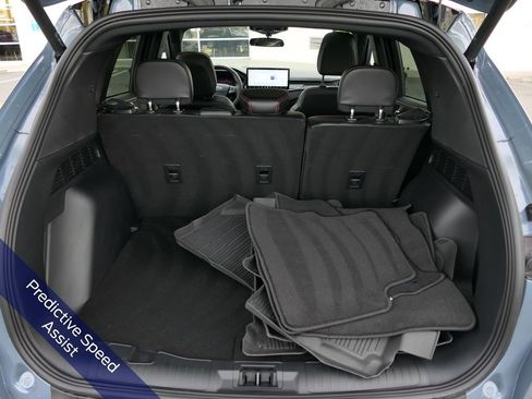 Used 2025 Ford Escape ST-Line w/ Equipment Group 301A image 19