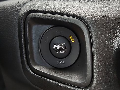 Used 2024 Jeep Wrangler Unlimited Sport AWD/4WD image 26