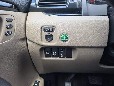 Used 2017 Honda Pilot Elite image 20