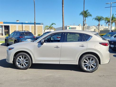 New 2025 MAZDA CX-5 AWD 2.5 S w/ Premium Plus Pkg image 3