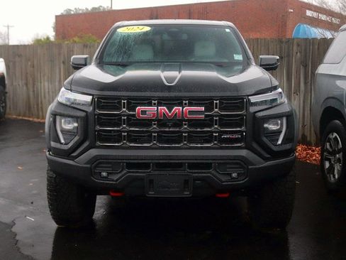 New 2024 GMC Canyon AT4X w/ AT4X AEV Edition AWD/4WD image 2