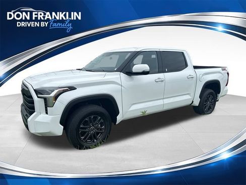 Used 2023 Toyota Tundra SR5 w/ SR5 Convenience Package AWD/4WD image 1