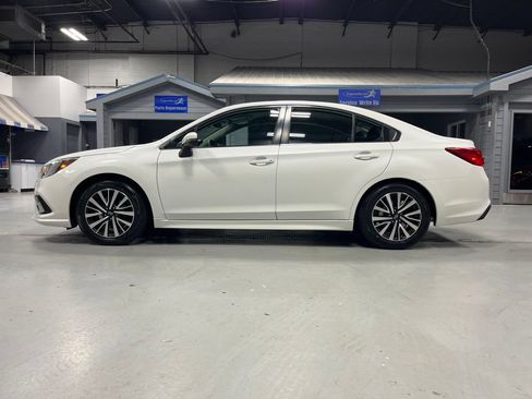 Used 2019 Subaru Legacy 2.5i Premium AWD/4WD image 4