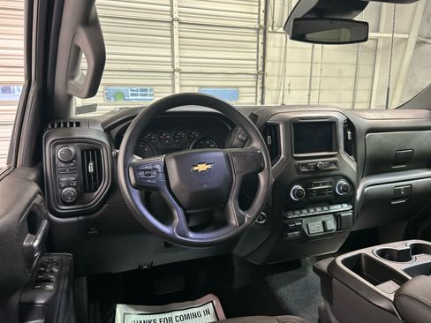 Used 2024 Chevrolet Silverado 2500 Custom w/ Custom Value Package AWD/4WD image 5