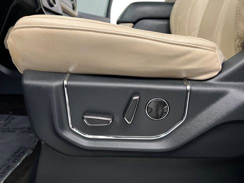 Used 2022 Ford Expedition Max Platinum AWD/4WD image 10