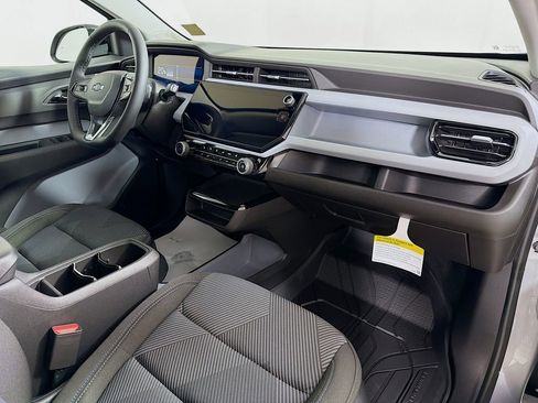 New 2027 Chevrolet Bolt LT w/ Comfort Package FWD image 23