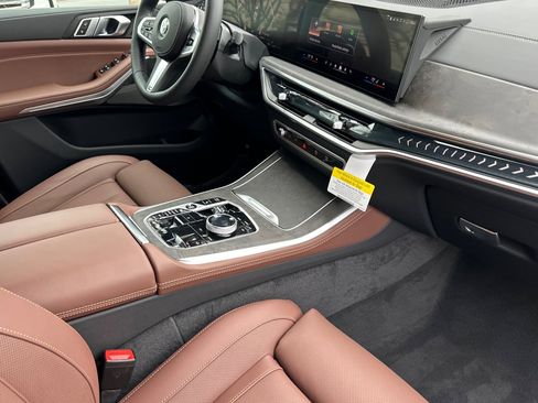 New 2026 BMW X5 xDrive40i w/ Executive Package image 13