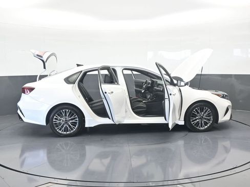 Used 2024 Kia Forte GT-Line image 71