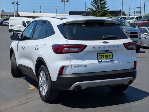Used 2025 Ford Escape Active AWD/4WD image 9