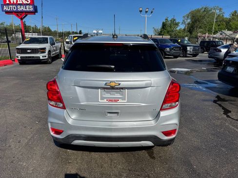 Used 2019 Chevrolet Trax LT w/ LT Convenience Package AWD/4WD image 6