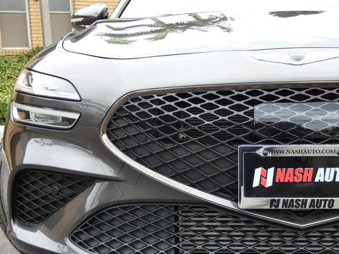 Used 2023 Genesis G70 2.0T w/ Sport Prestige Package image 8