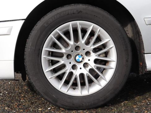 Used 2002 BMW 530i Sedan image 12