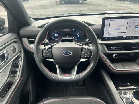 Used 2025 Ford Explorer ST w/ Sun And Sound Package RWD image 16