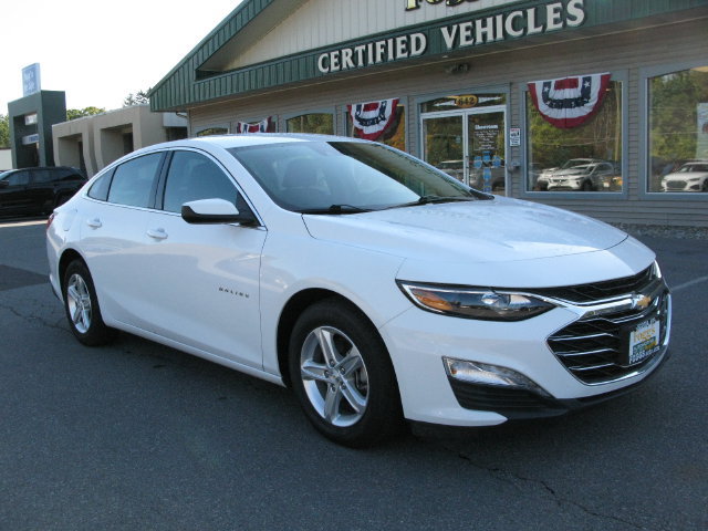 Used 2024 Chevrolet Malibu LT FWD image 2