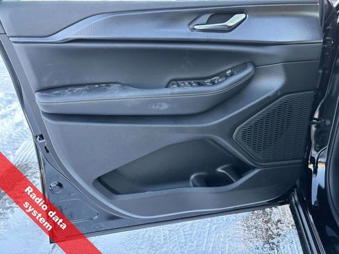 New 2025 Jeep Grand Cherokee L Altitude image 17