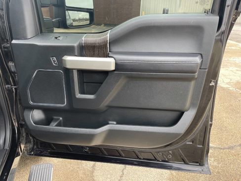 Used 2021 Ford F250 Lariat w/ Lariat Ultimate Package image 30