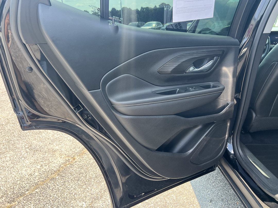 Used 2022 GMC Terrain SLT w/ Tech Package AWD/4WD image 26