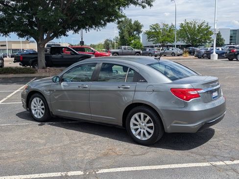Used 2012 Chrysler 200 Touring FWD image 7