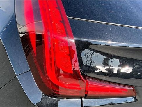 Used 2019 Cadillac XT4 Premium Luxury image 23
