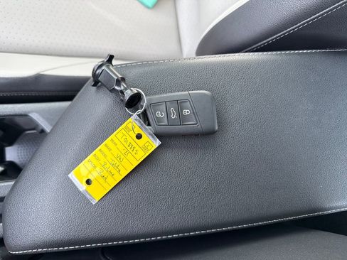 Certified 2021 Volkswagen Jetta R-Line image 30