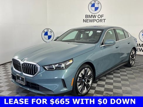 Certified 2025 BMW 530i xDrive image 3