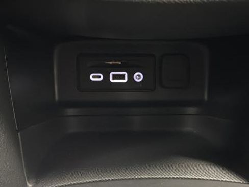 Used 2023 Chevrolet Equinox LT AWD/4WD image 31