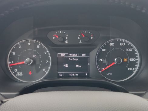 Used 2018 GMC Acadia SLE w/ Driver Alert Package I FWD image 16