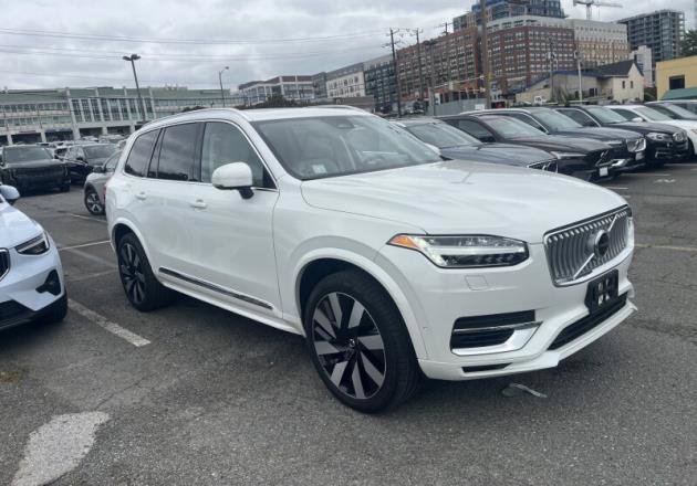 Used 2024 Volvo XC90 T8 Ultimate AWD/4WD image 1