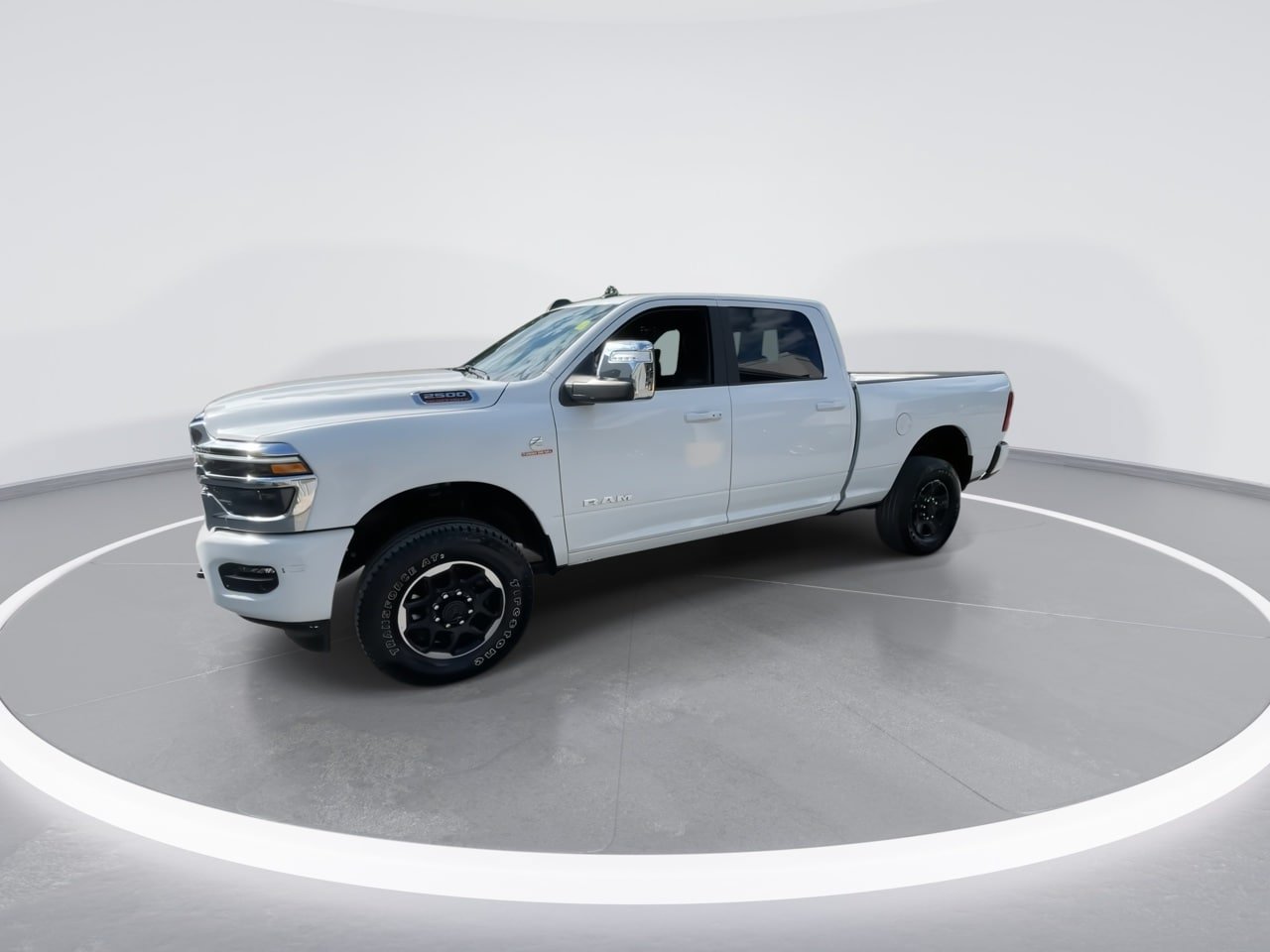 Used 2026 RAM 2500 Laramie AWD/4WD image 8