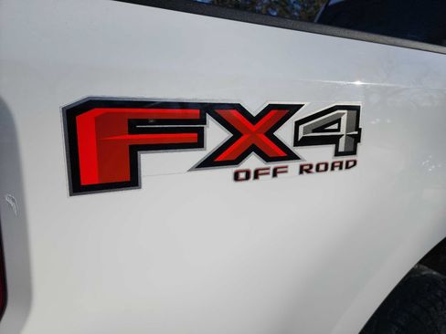 Used 2020 Ford F250 XL w/ STX Appearance Package AWD/4WD image 10