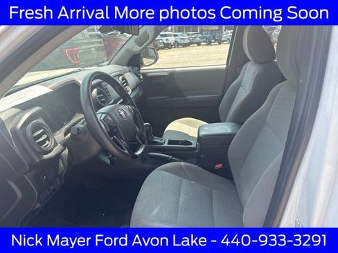 Used 2022 Toyota Tacoma SR AWD/4WD image 12