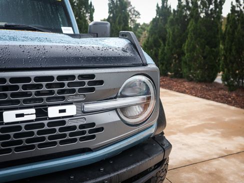 Used 2021 Ford Bronco Badlands image 6