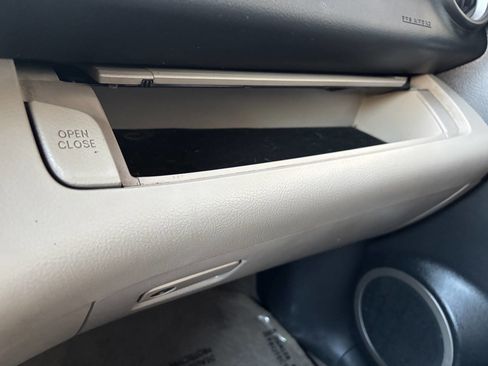 Used 2008 Toyota RAV4 2WD image 26