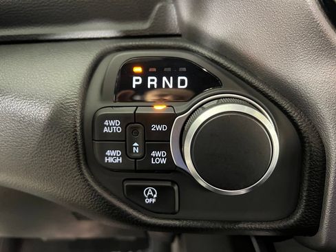 Used 2025 RAM 1500 Big Horn AWD/4WD image 16