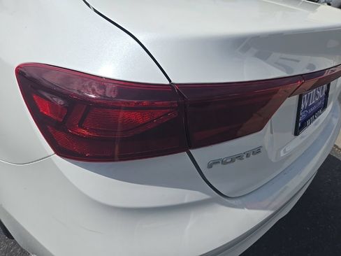 Used 2023 Kia Forte LXS FWD image 31