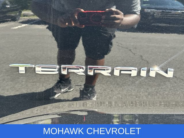 Certified 2025 GMC Terrain Elevation AWD/4WD image 32