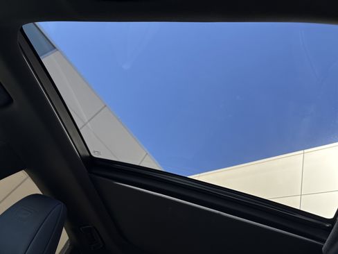 Used 2025 Lexus RX 500h F Sport image 36