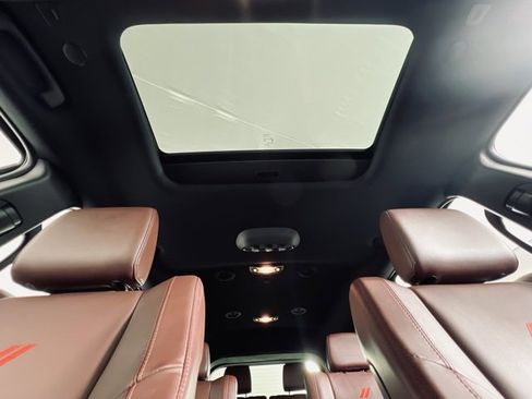 Used 2024 Dodge Durango R/T w/ Tow 'N Go Group image 30