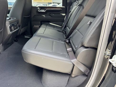 Used 2024 GMC Sierra 2500 Denali w/ Denali Reserve Package AWD/4WD image 12