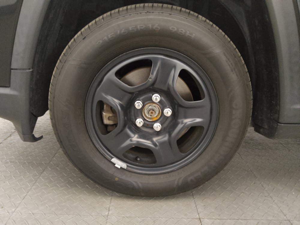 Used 2021 Jeep Compass Sport w/ Cold Weather Group FWD image 31