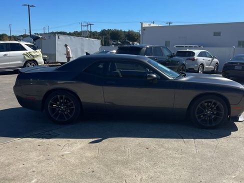 Used 2020 Dodge Challenger R/T w/ T/A Package image 3