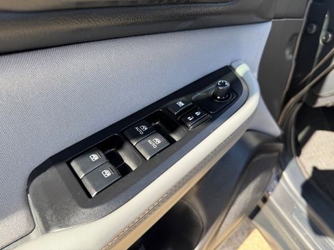 Used 2019 Subaru Outback 2.5i Premium image 19