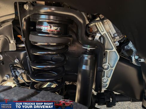 Used 2024 Ford F350 Platinum w/ Tremor Off-Road Package image 5