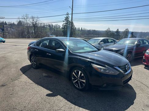 Used 2016 Nissan Altima 2.5 SR image 5