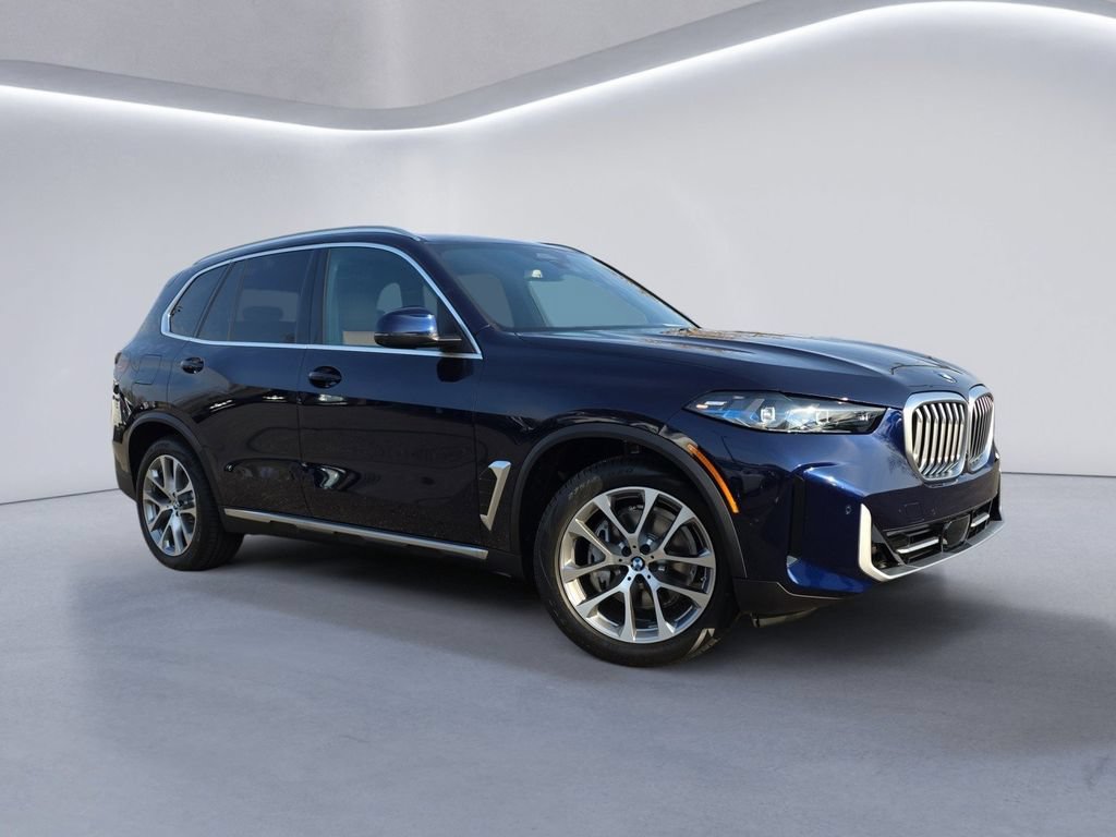 New 2026 BMW X5 xDrive40i w/ Premium Package AWD/4WD image 2