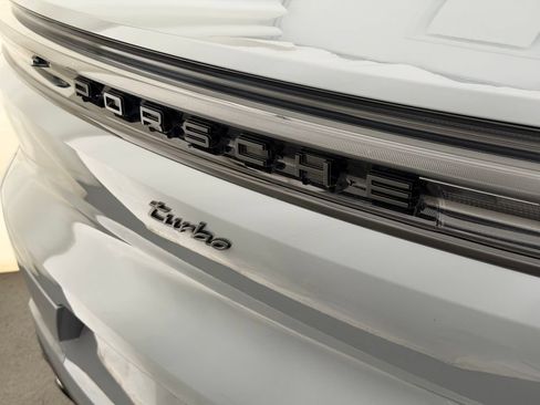 Certified 2025 Porsche Cayenne Turbo AWD/4WD image 25