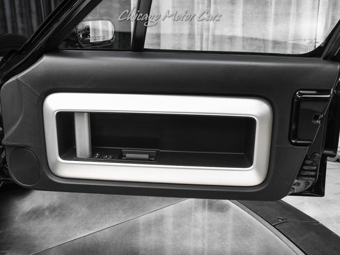 Used 2006 Ford GT image 24