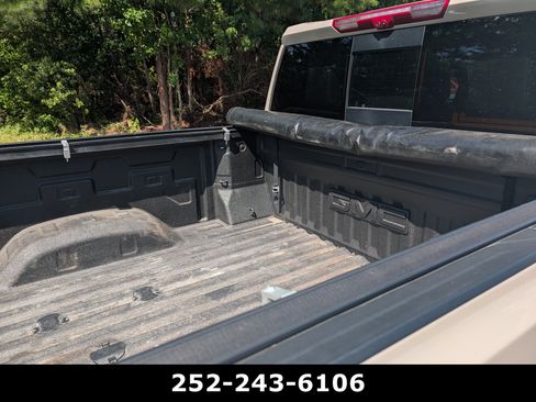 Used 2026 GMC Sierra 2500 AT4 w/ AT4 Premium Plus Package AWD/4WD image 13