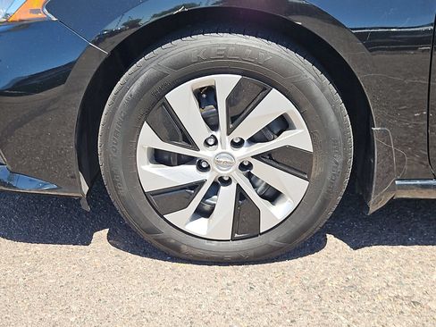 Used 2021 Nissan Altima 2.5 S FWD image 10